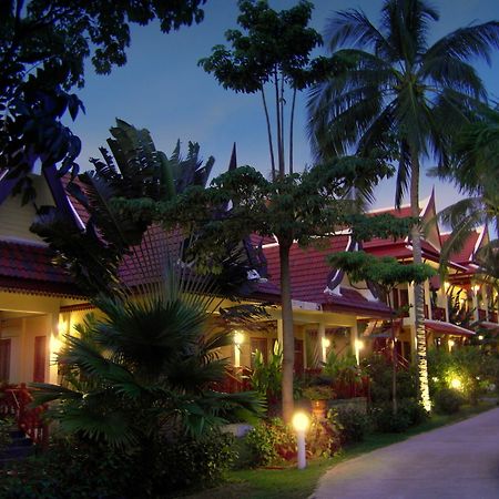 Palm Village Rawai Exteriör bild
