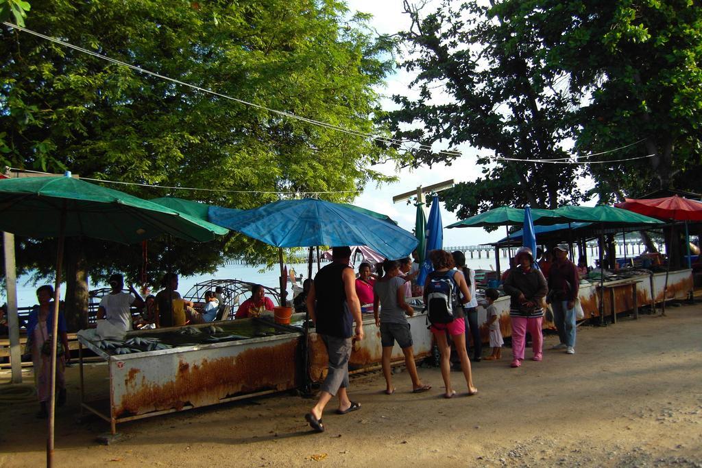 Palm Village Rawai Exteriör bild