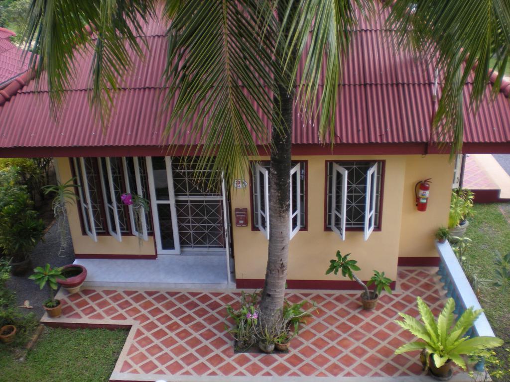 Palm Village Rawai Exteriör bild