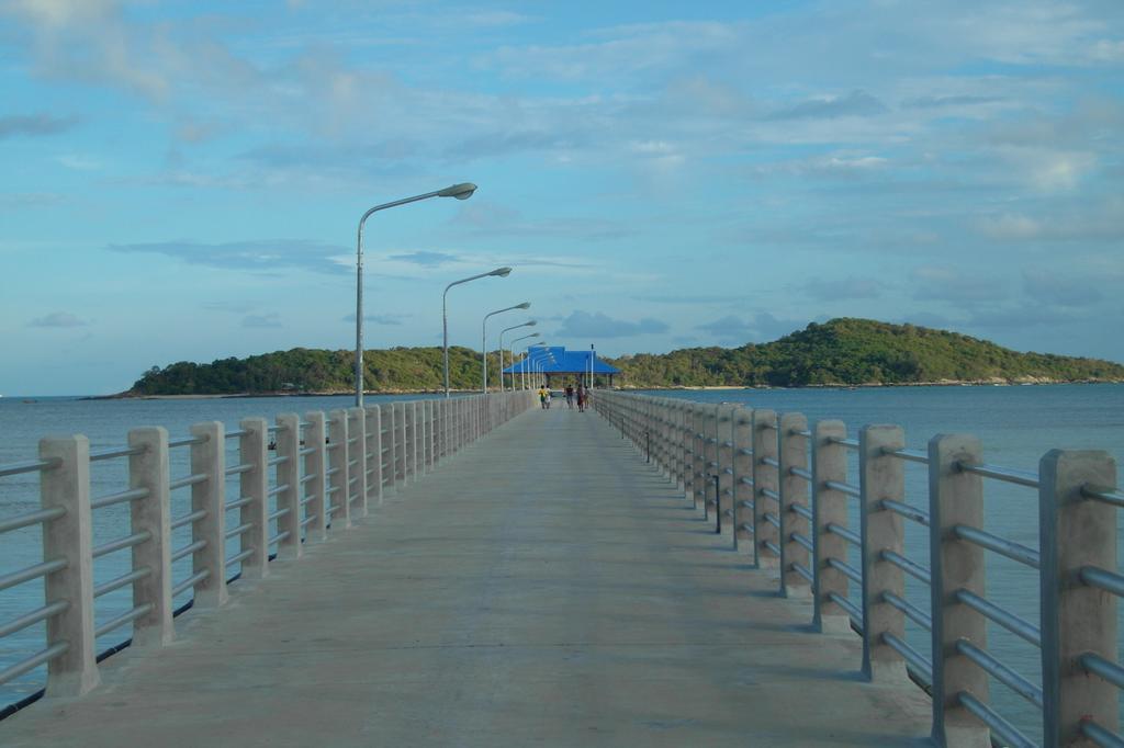 Palm Village Rawai Exteriör bild
